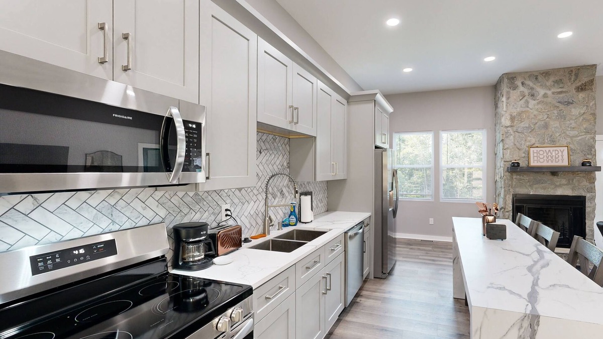 Roaring River House | Scenic Home- Close to water activities with fireplace, W/D, & AC