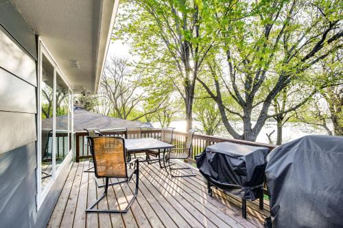 Madison Lake House | Scenic Home with Lake Washington Access and Fire Pit