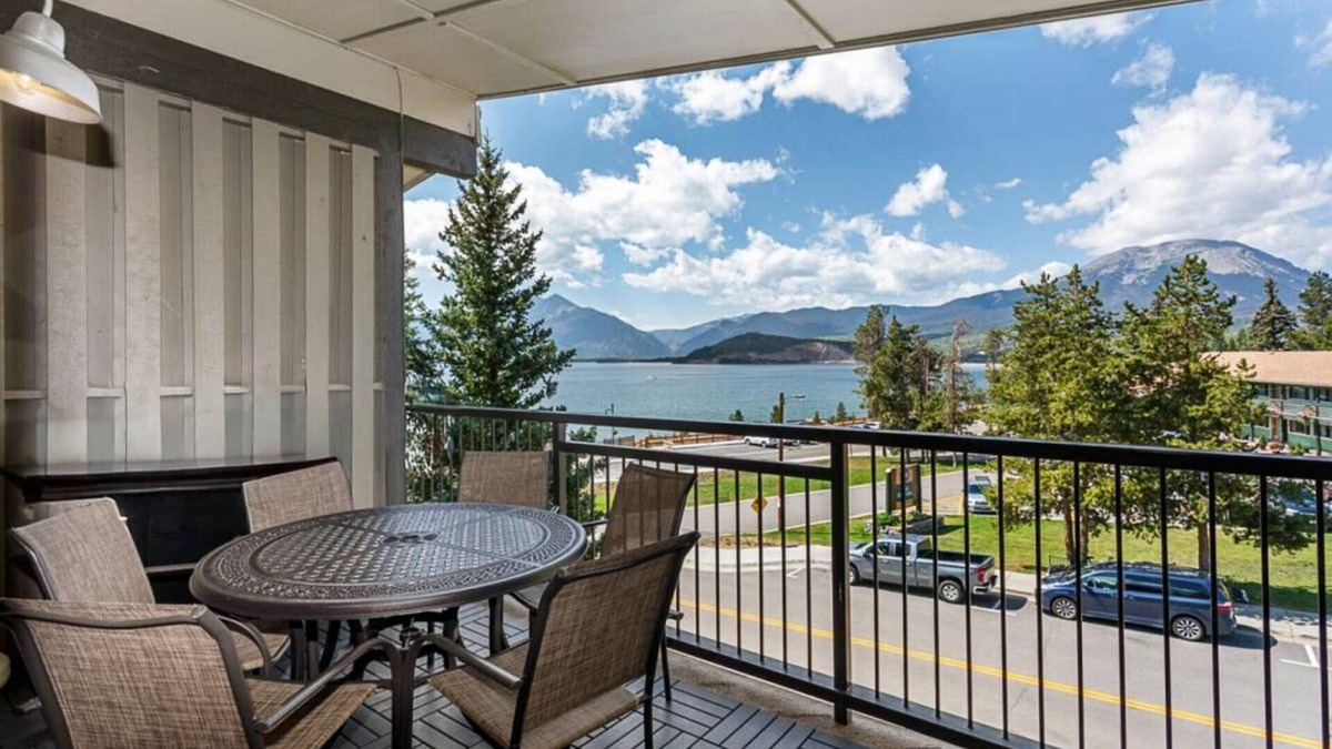 Dillon Condo | Scenic Lake/Mountain Views, Pool/Hot Tub. Walk to Amphitheater, Central to 7 World-Class Ski Resorts