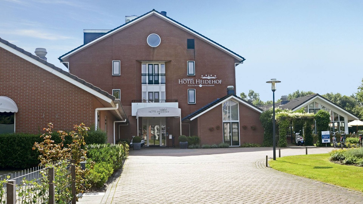 Heerenveen Hotel | Scenic Outdoor | Experience Scenic Adventure | Explore Famous Landmark