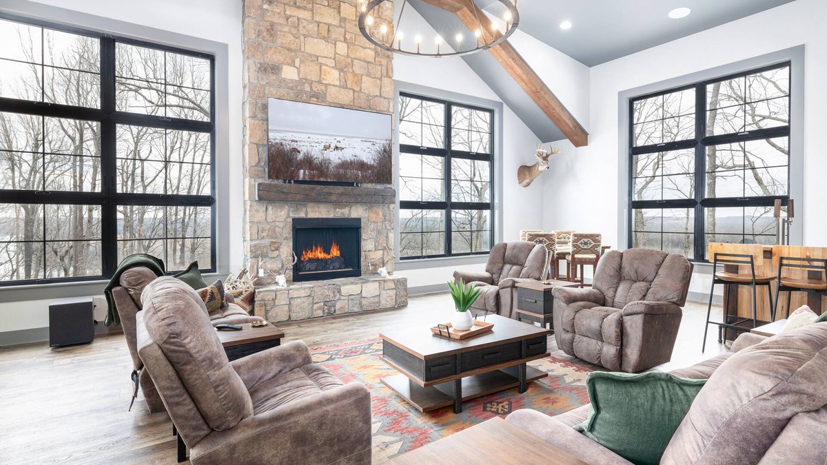 Marion Cabin | Scenic River Front Lodge With A Fire Pit And Outdoor Kitchen