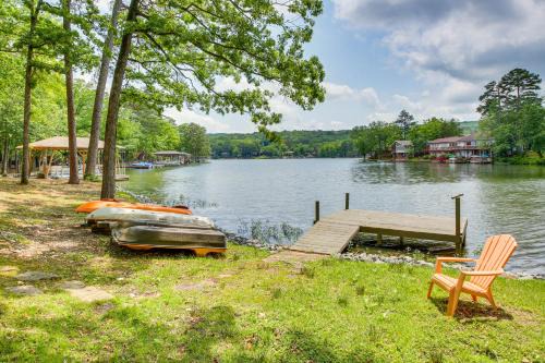 Hot Springs Village Apartment | Scenic Studio on Lake Desoto with Patio!