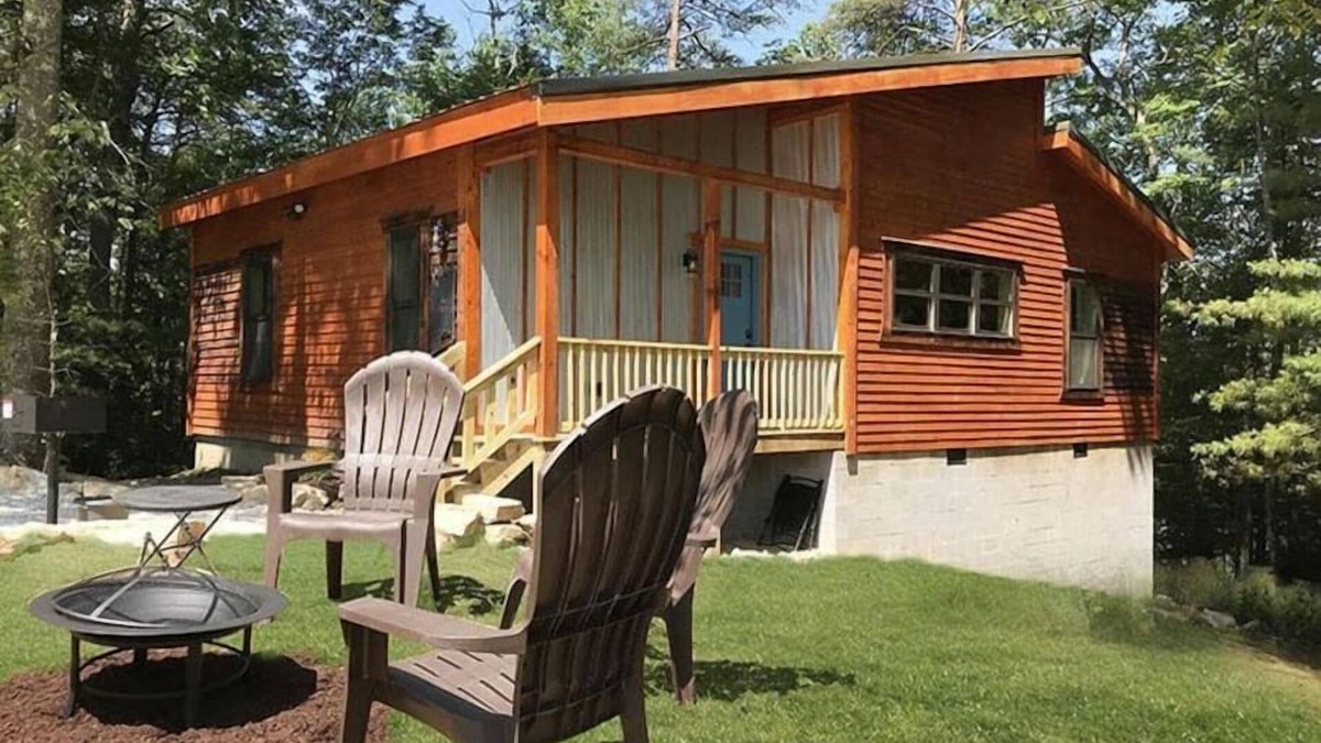 Rogers Cabin | Scenic Sunset Cabin RRG|Central|HotTub|Pets