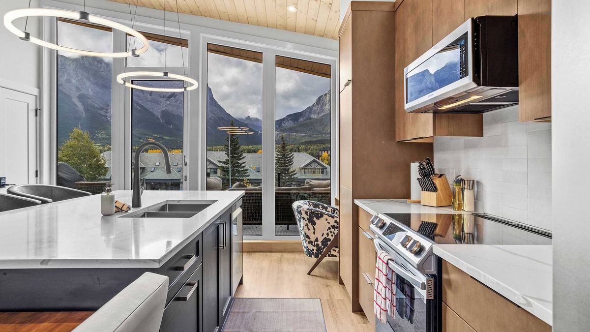 Teepee Town House | Scenic Views in a Luxurious Townhouse