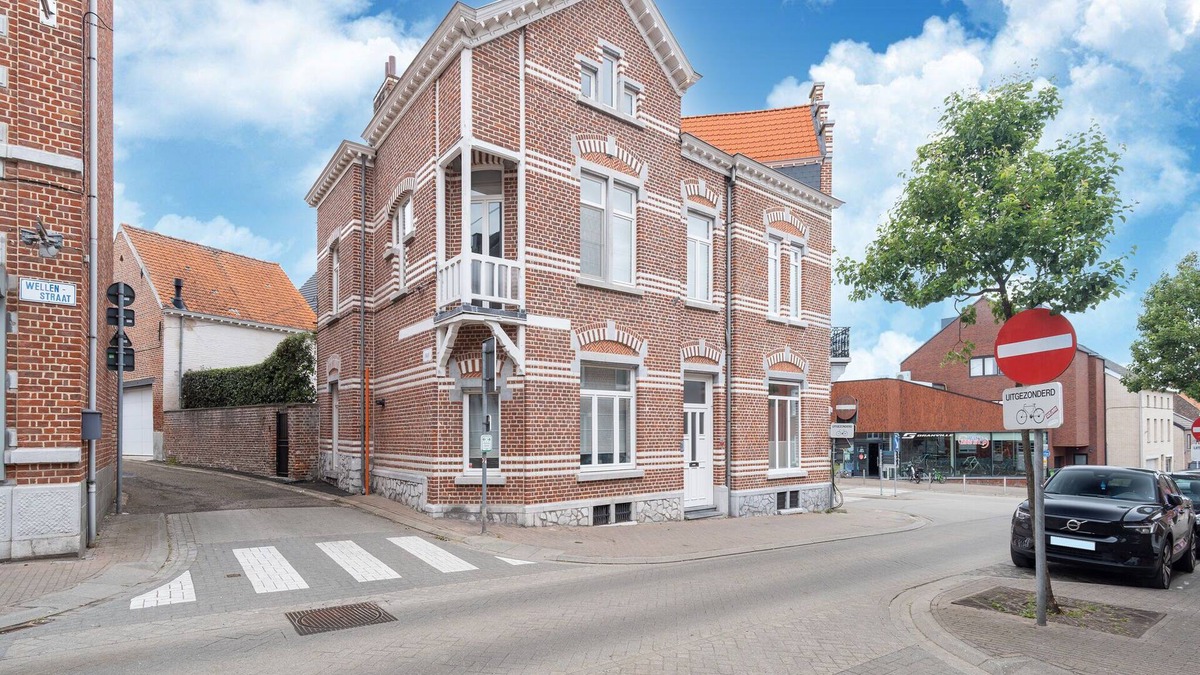 Borgloon Villa | Scenic villa in Borgloon with garden