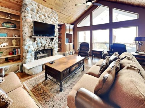 Alto House | Scenic Wine Down