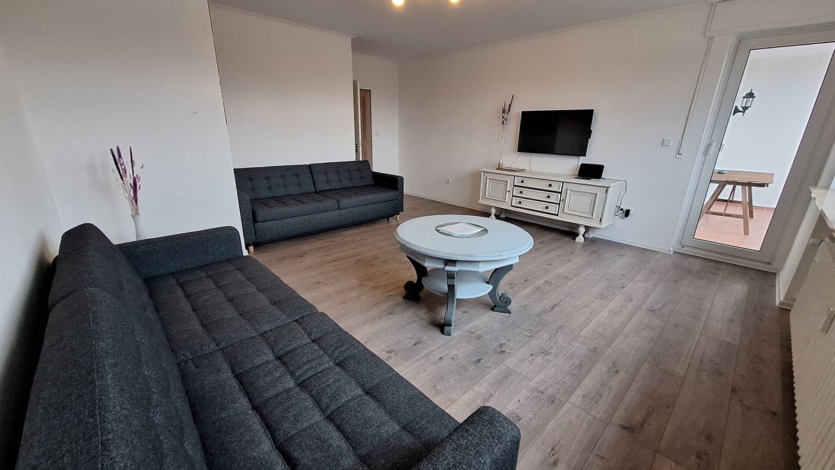 Guetersloh Apartment | Schöne 2-zimmer-wohnung mit Balkon in Gütersloh für bis zu 5 Personen