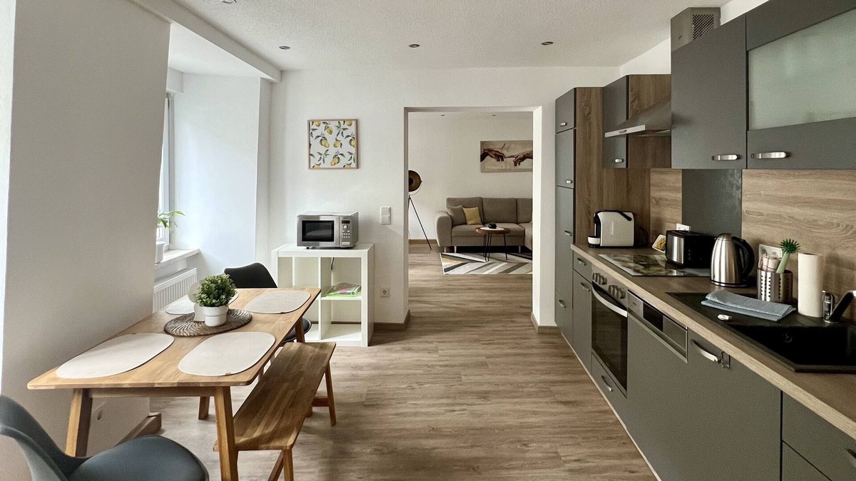Tirschenreuth Apartment | Schöne Altstadtwohnung mit Nähe zum Fischhofpark