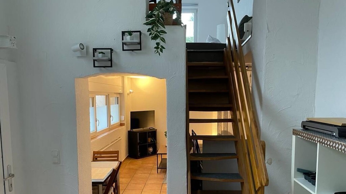 Hennef Apartment | Schöne Anbau Wohnung in Hennef
