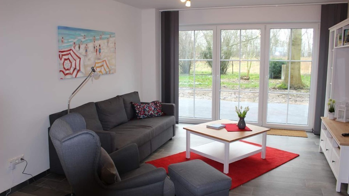 Norden Apartment | Schöne Ferienwohnung Zur Werkstatt für 4 Personen + Hund