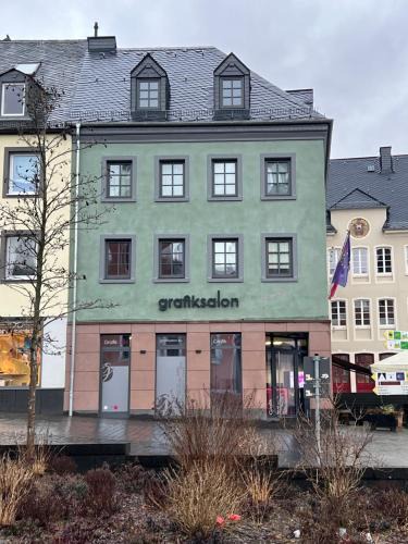 Pruem Apartment | Schöne Ferienwohnung im Herzen von Prüm
