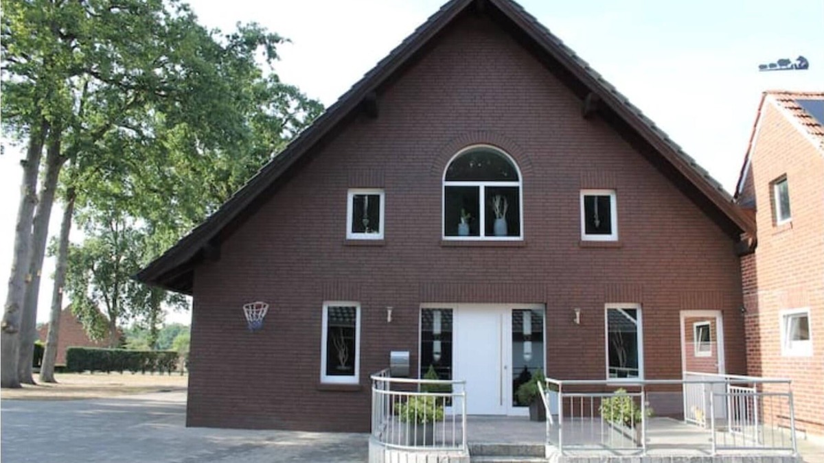 Bippen Apartment | Schöne Ferienwohnung mit Terrasse für 4 Pers