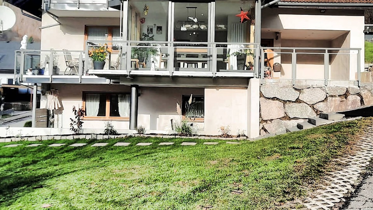 Brandenberg-Fahl Condo | Schöne, Gemütliche und Komfortable Ferienwohnung am Waldrand , Bikers Welcome !!