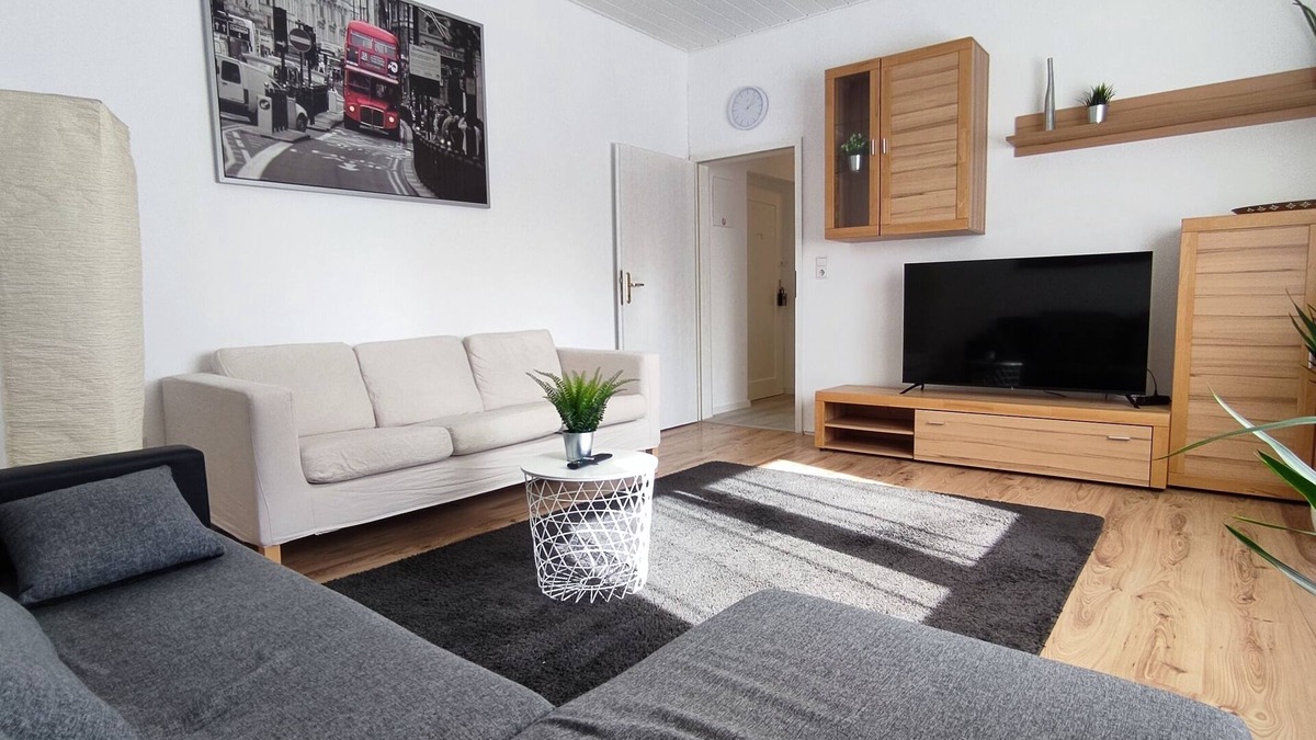 Lindenhof Apartment | Schöne Gemütliche Wohnung