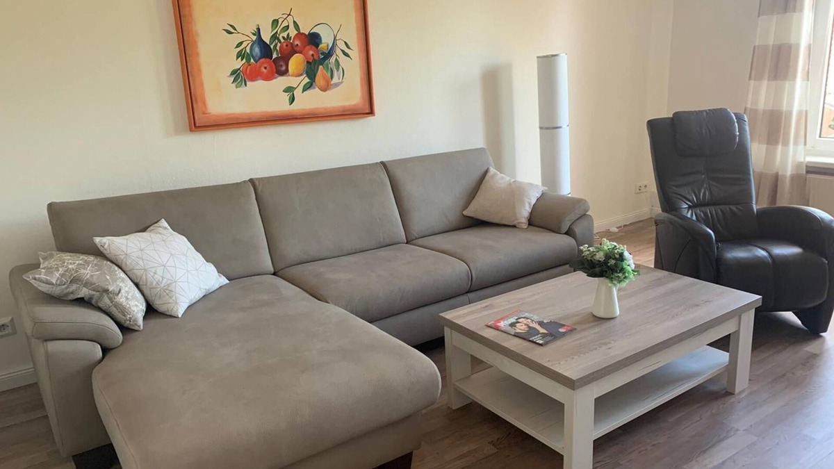 Hittfeld Apartment | Schöne, Kuschelige Dachgeschosswohnung Über den Dächern von Hittfeld