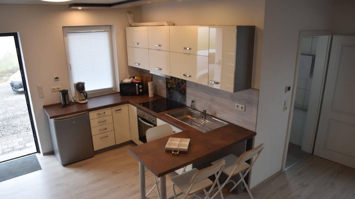 Dingolshausen Apartment | Schönes 1-zimmer-appartement für bis zu 4 Personen mit Kostenfreiem Wlan
