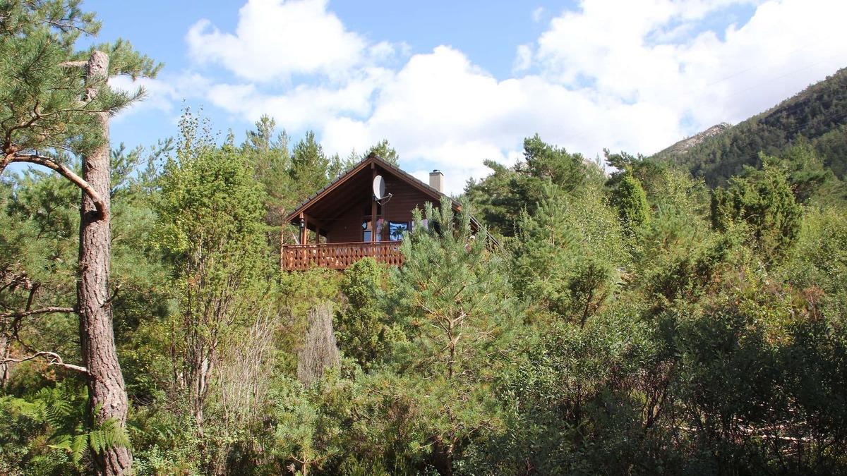 Lyngstranda House | Schönes Haus in Norwegen; Motorboot Mietbar, Hardangerfjord, Nähe Rosendal!