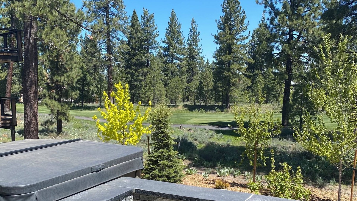 Ponderosa Palisades House | Schaffer's Mill Luxurious Mountain Escape w/Hot Tub, BBQ, Firepit & EV Charger