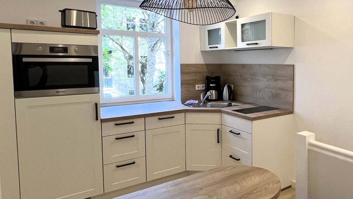 Weimar Apartment | Schlafen im Turmzimmer- Moderne Ferienwohnung im Zentrum Weimars