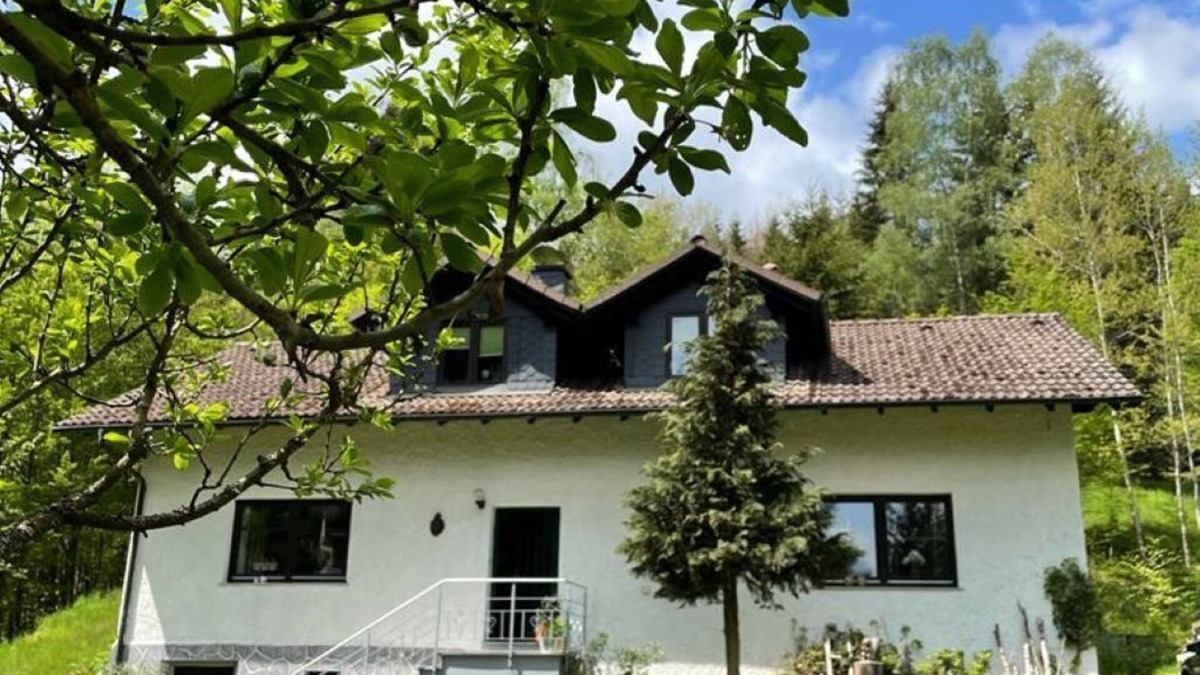 Wilhelmsthal House | Schlafen und Wohnen Mitten im Wald