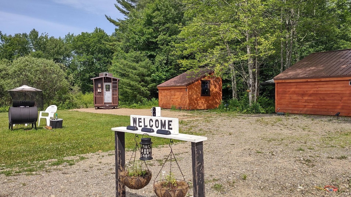 Lincoln Cabin | Schlafmans Hollow Solar Cabins