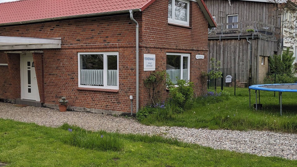 Pommerby House | Schleswig-H. Baltic Sea-FH up to 8 persons, dog(s) allowed; 5 min. to the beach