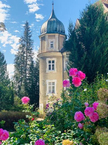 Gutenzell Apartment | Schloß Hürbel Rosengarten - Suite