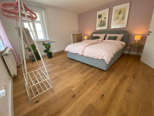 Dachau District Apartment | SCHLOSS & ALTSTADT - Modern & Stylish für 6 Küche