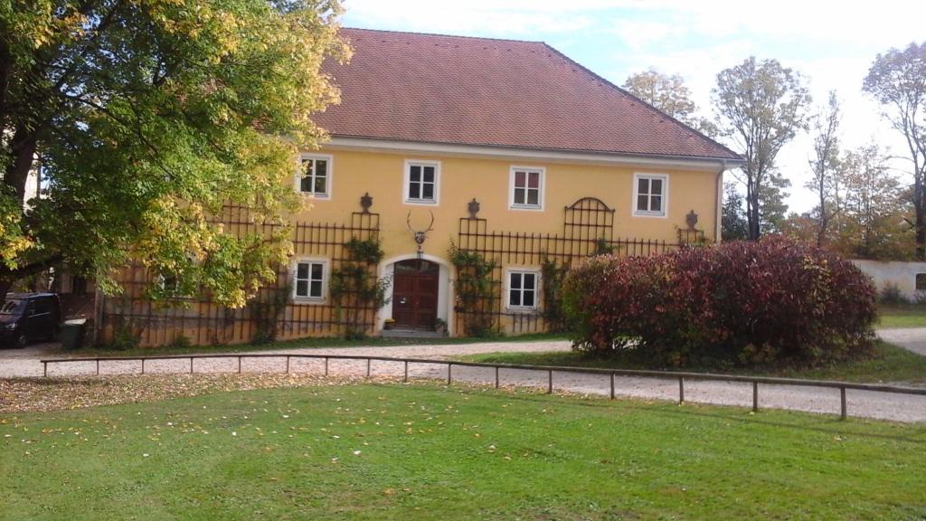 Jetzendorf House | Schloss Jetzendorf, Verwalterhaus