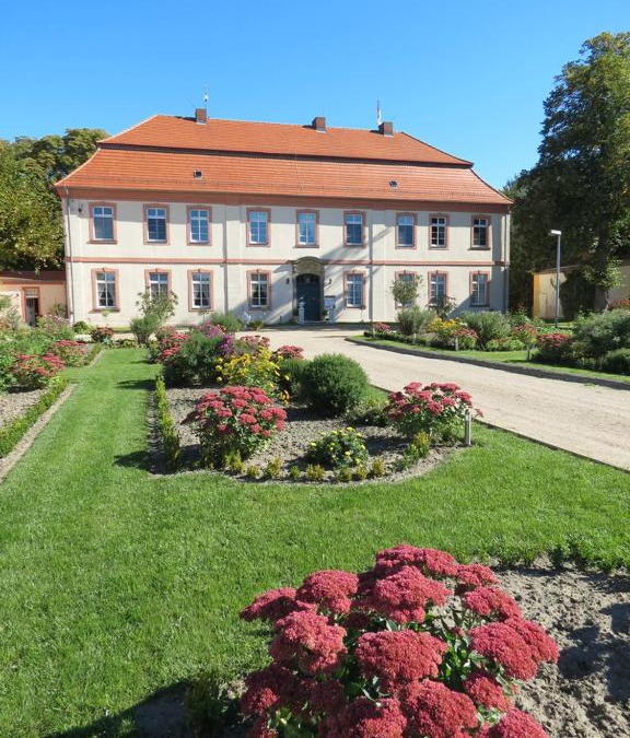 Zernitz-Lohm House | Schloss Lohm