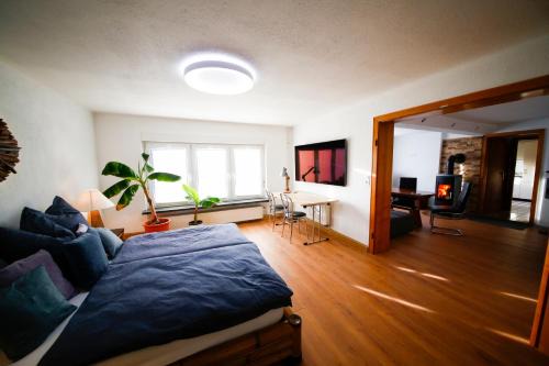 Konitz Apartment | Schlossberg Apartments & Garten in der Natur & unweit vom "Thüringer Meer"