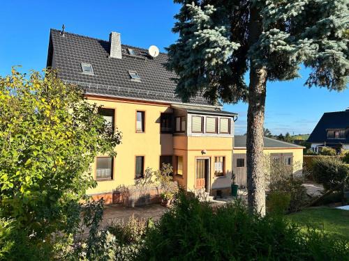 Stolpen Apartment | Schlossblick und Komfort in Stolpen