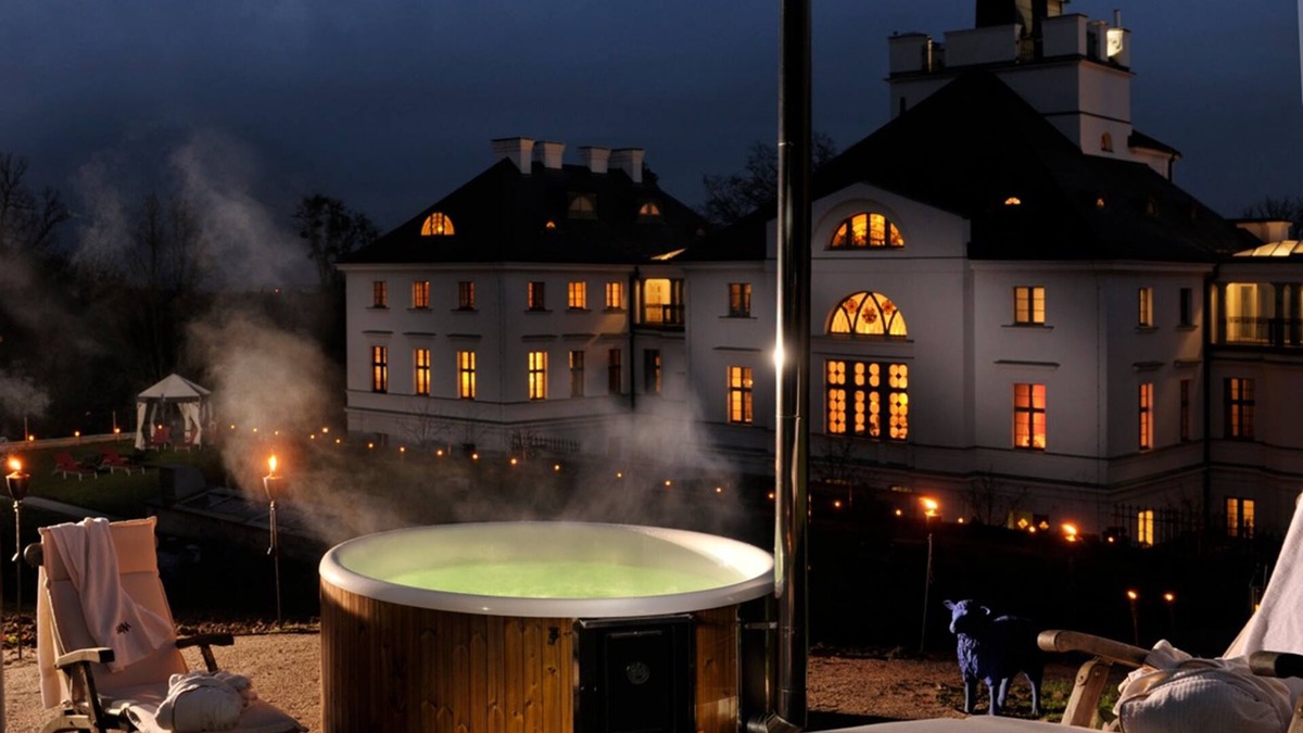 Hohen Demzin Hotel | Schlosshotel Burg Schlitz