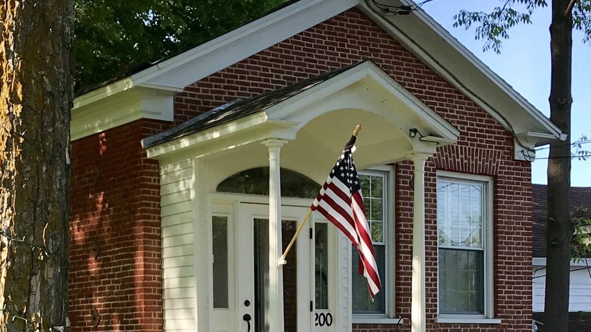 Waterville House | School House Suite Located near Colgate & Hamilton College, Waterville NY 13480