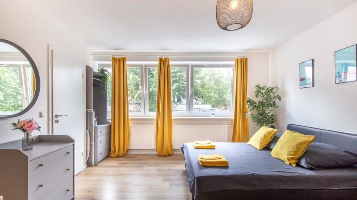 Altona-Nord Apartment | Schulterblatt-Apartments Hamburg Unit 3 For 5