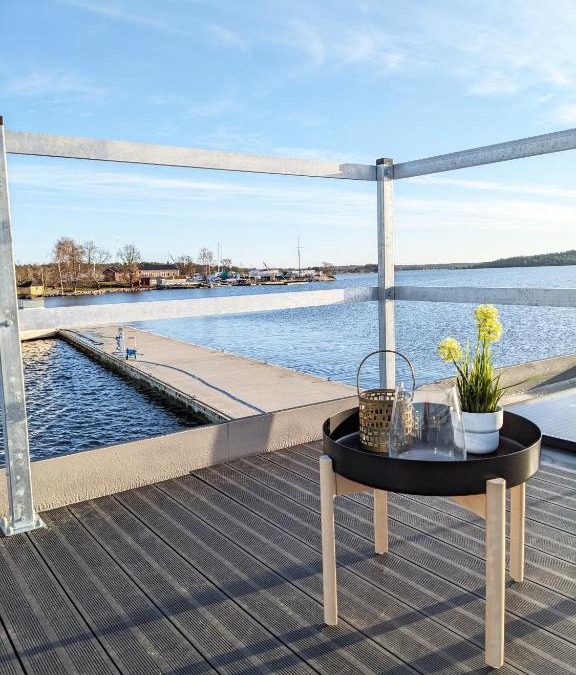 Vastervik Apartment | Schwimmendes Haus Biene auf dem Wasser inkl. Boot
