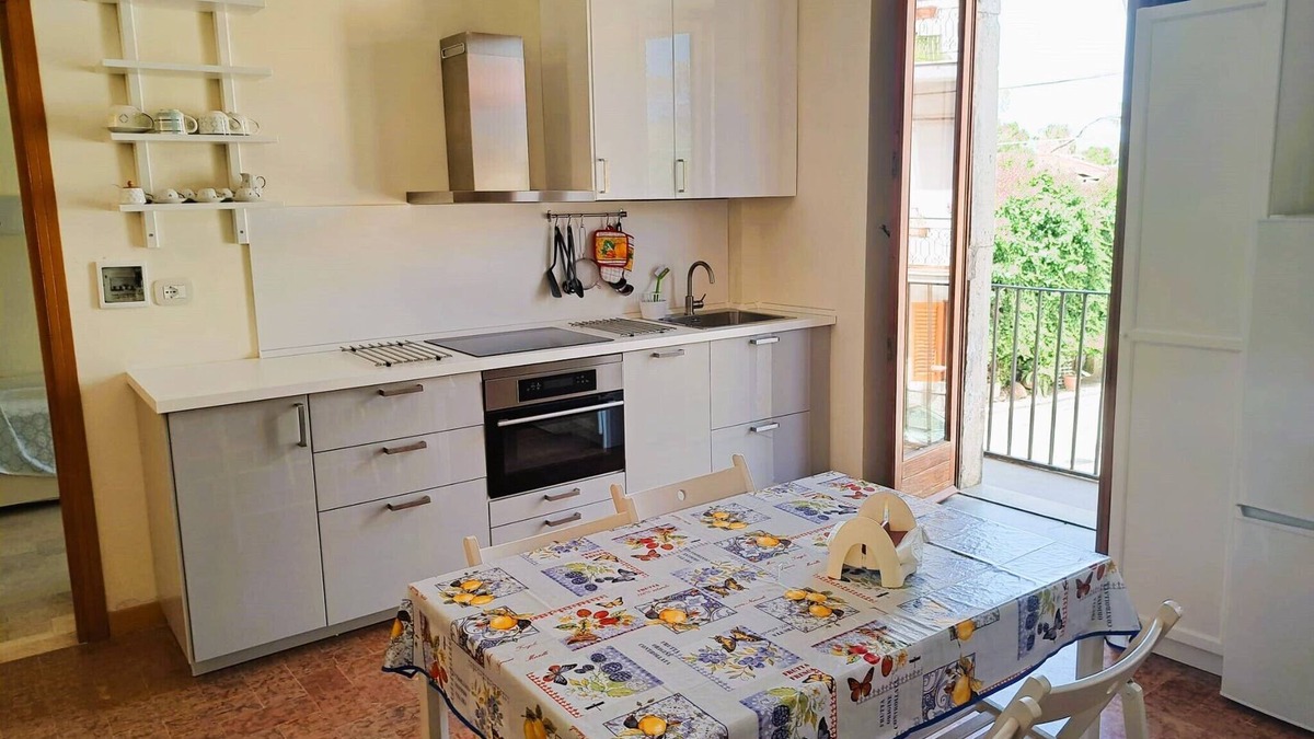 Scilla Apartment | Scilla appartamento Marina Grande solo 40 mt dal mare (appartamento Salina)