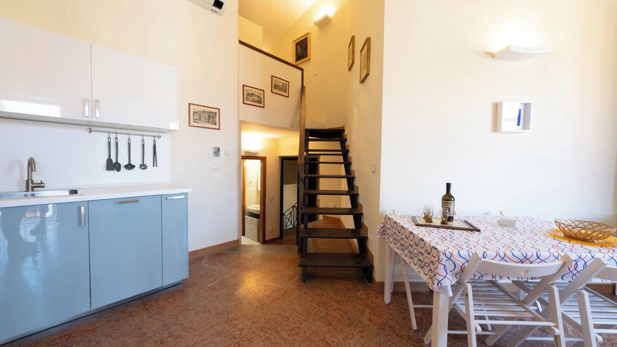 Scilla Apartment | Scilla appartamento Marina Grande solo 40 mt dal mare (appartamento Vulcano)