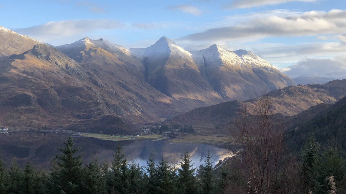 Shiel Bridge House | Scotland: Highland Estate. Nr Isle Of Skye (16-20)