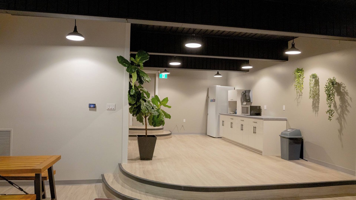 City Centre Hotel | Scott's Inn and Suites