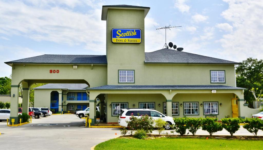 Alvin Hotel | Scottish Inn and Suites Alvin