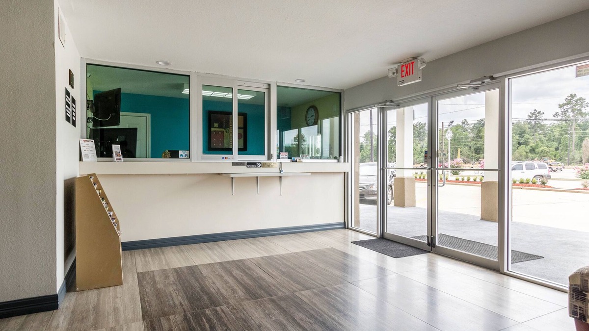 Tomball Hotel | Scottish Inn and Suites
