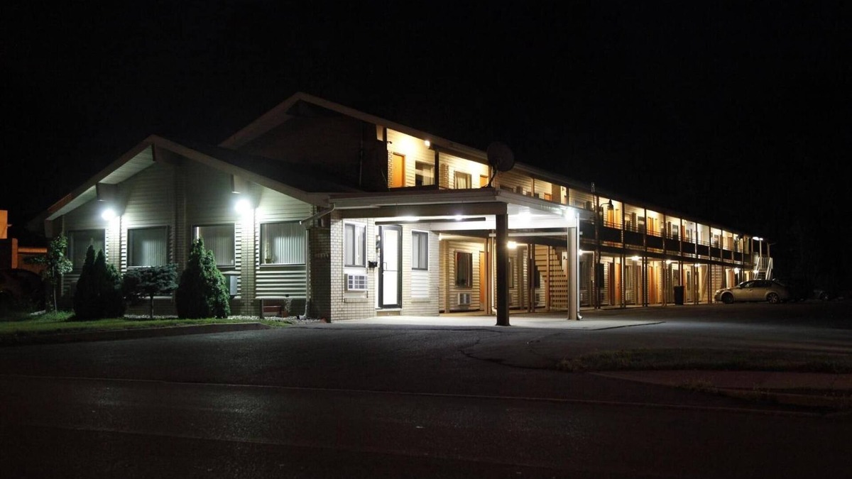 Newtonville Hotel | Scottish Inns Albany