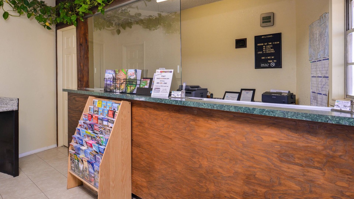 Lubbock Hotel | Scottish Inns & Suites