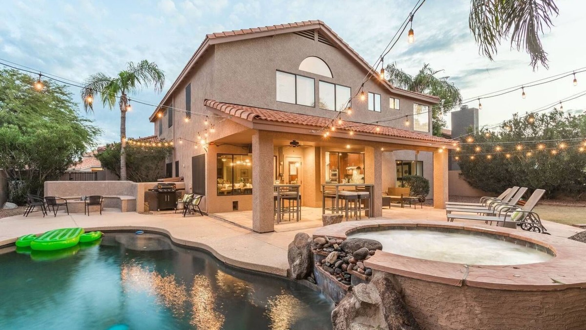 Paradise Park Vista Villa | Scottsdale Big House - Sleeps 30 - 6bed/4ba - Very Clean