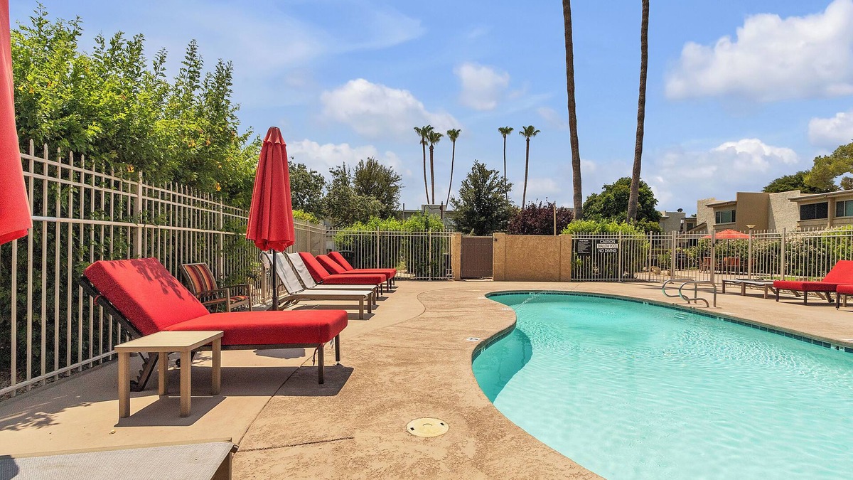 Pavoreal Condo | Scottsdale Camelback 469- 2B w/Community Amenities, Pet Friendly + Nearby to Old Town!