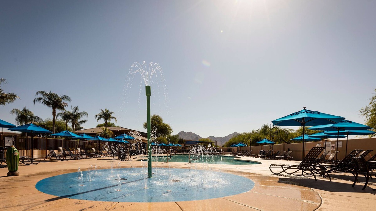 Scottsdale Links Resort | Scottsdale Links Resort - 3 BEDROOM 1 KING 2 QUEENS SUITE WITH SOFABED