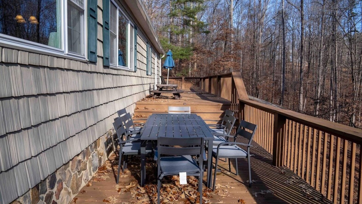 Goodview House | Screne Cabin, Dock, Beach, HotTub, FirePit, Kayak