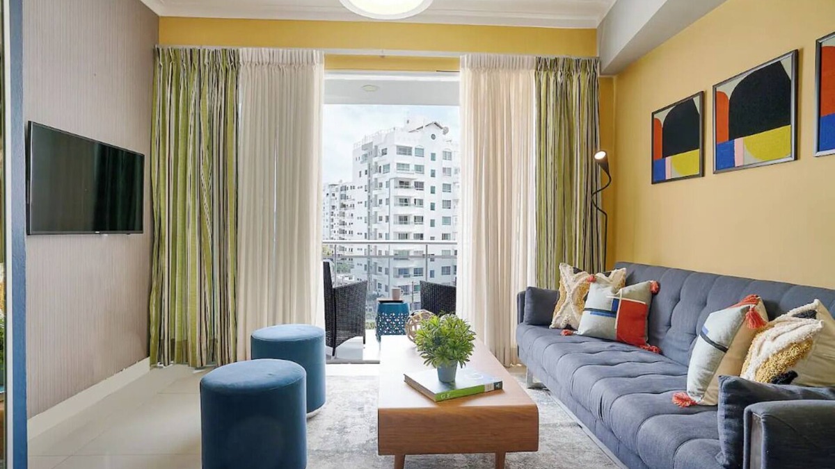La Arboleda Apartment | SD 1BR Luxury Sunshine Apt 4 + Bonus