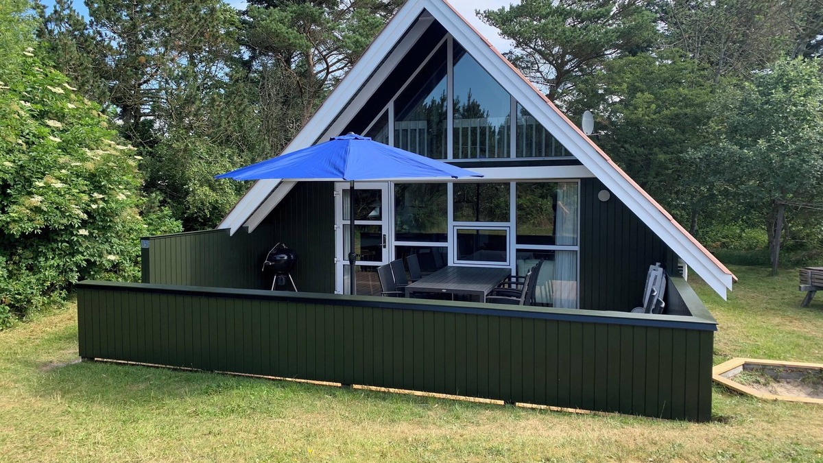 Sønder Vorupør House | Sdr. Vorupør, Thisted. Lovely holiday cottage located near the North Sea